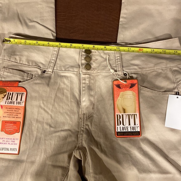 Stitches Beige coloured wax Jean in size 13 - Picture 6 of 7